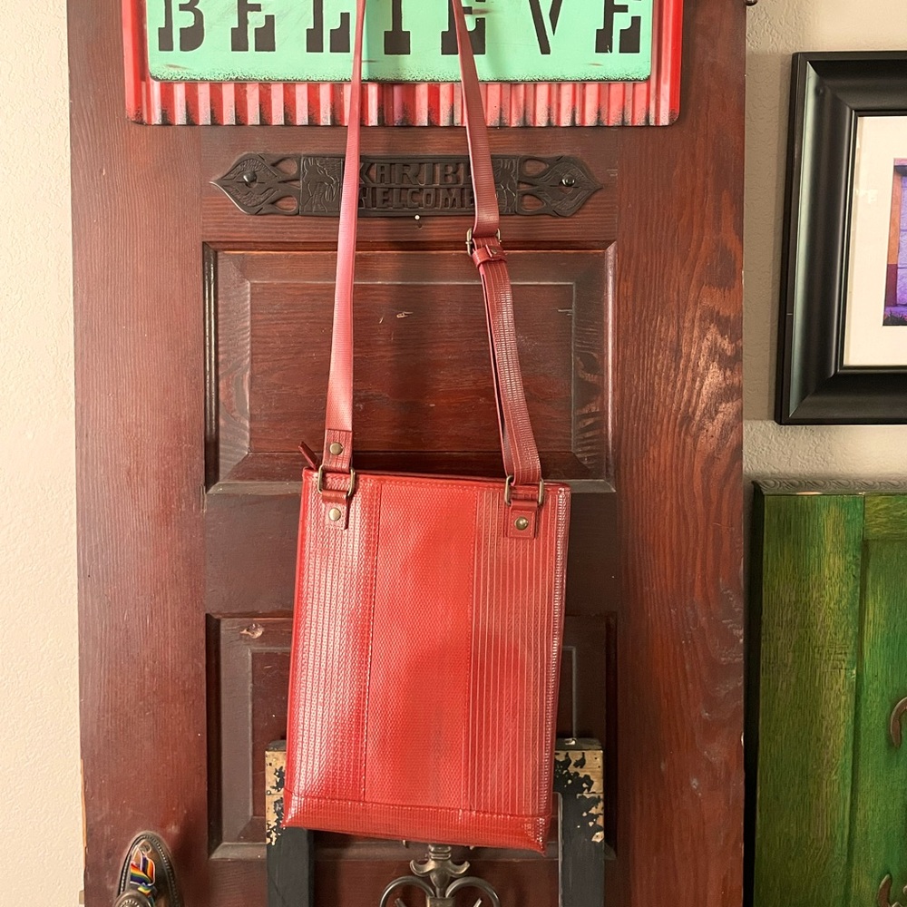 Unisex Elvis & Kresse Reporter Bag (fire hose)
